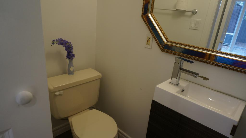 Margie Townhome Suites Toronto Eksteriør billede